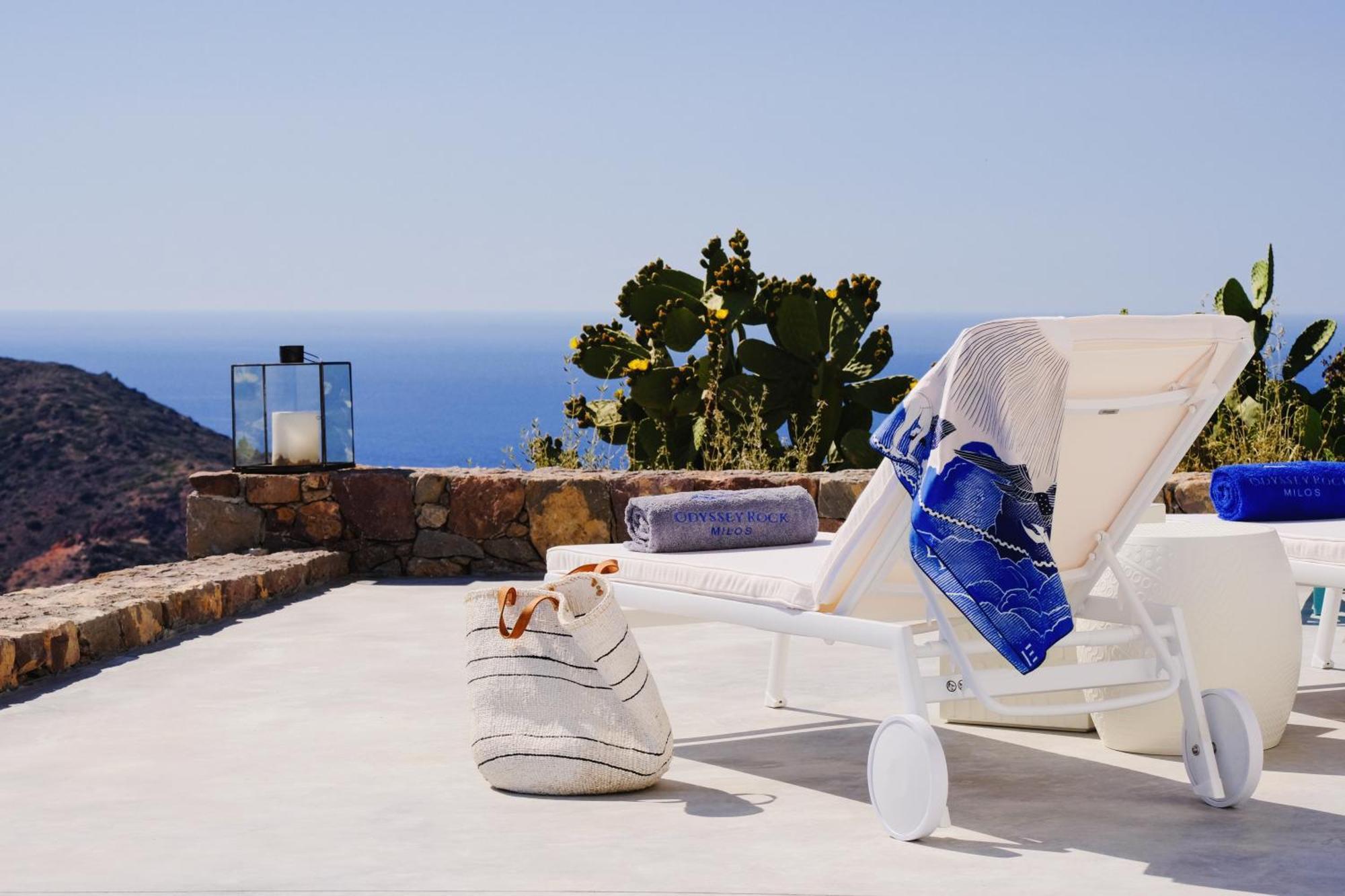 Odyssey Rock Milos Sunset Suites Plaka  Pokoj fotografie