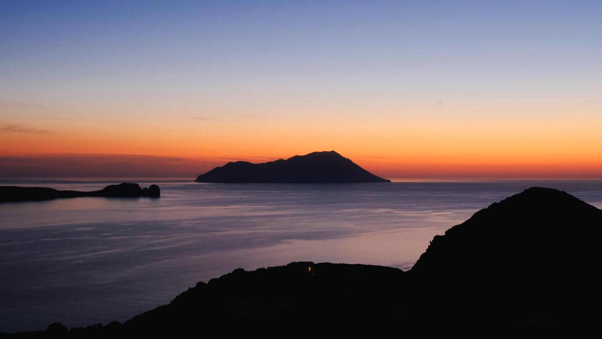 Odyssey Rock Milos Sunset Suites Plaka  Exteriér fotografie
